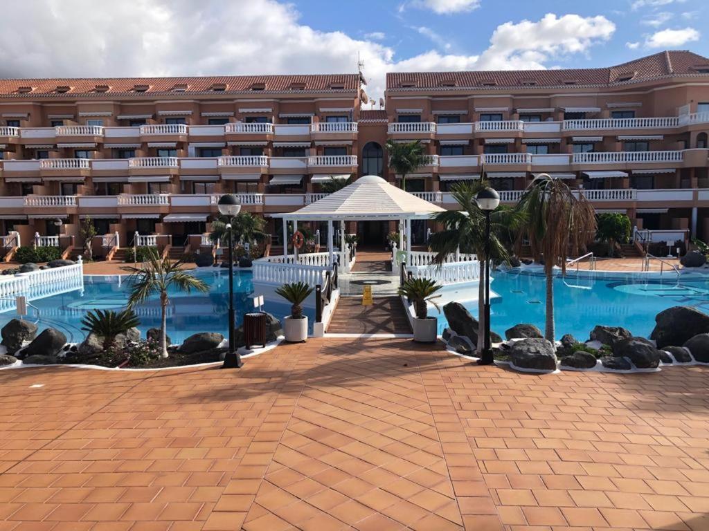 Apartamento Las Vistas Beach - Tenerife Royal Gardens プラヤ・デ・ラス・アメリカス エクステリア 写真
