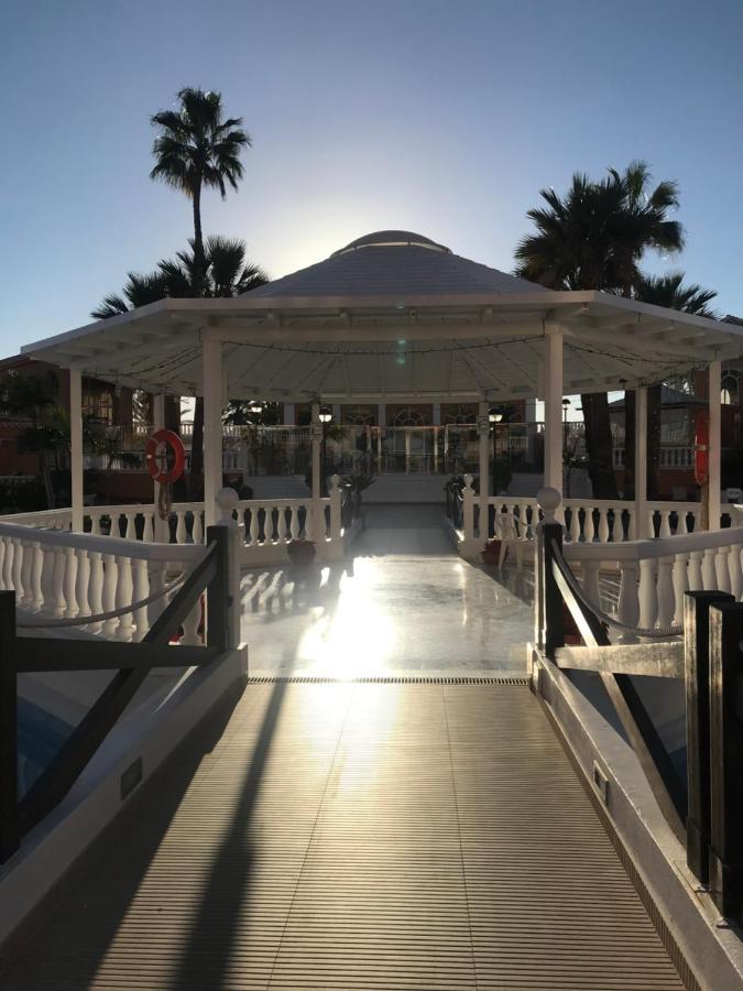 Apartamento Las Vistas Beach - Tenerife Royal Gardens プラヤ・デ・ラス・アメリカス エクステリア 写真